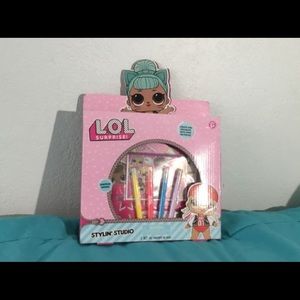LOL surprise stylin studio